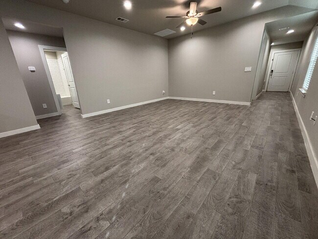 Foto del edificio - 4705 126th St