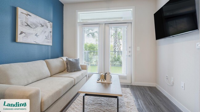 Building Photo - 14015 Univ Pass