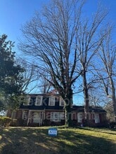 Building Photo - 4801 S Melody Rd