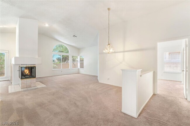 Building Photo - 9725 Horizon Hills Dr