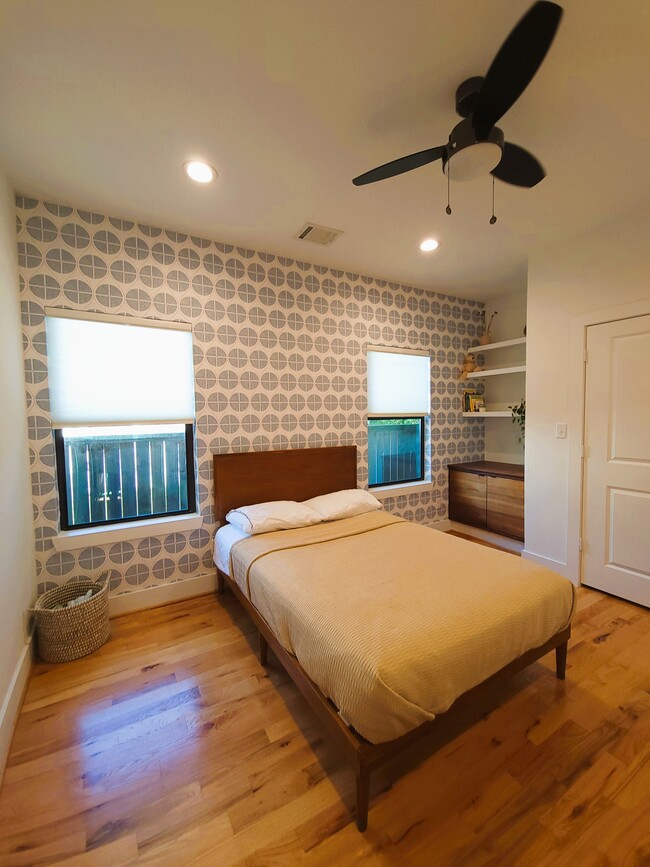 Bedroom 1 - 5318 Leeland St