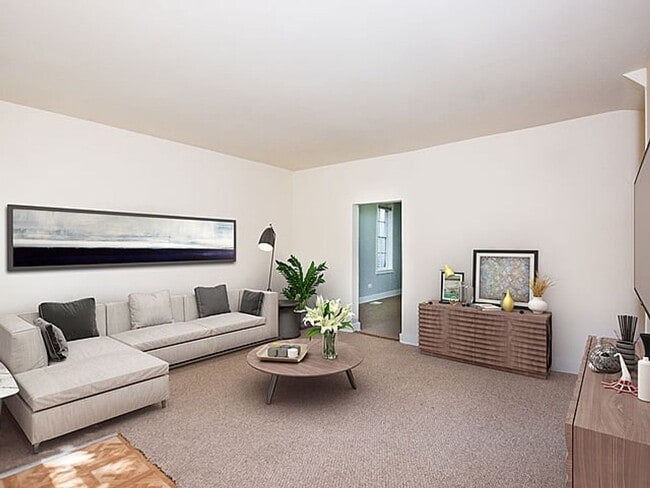 Building Photo - 1834 N Bissell St