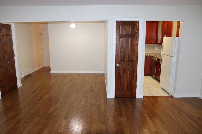 Building Photo - 46 Lawson Ln