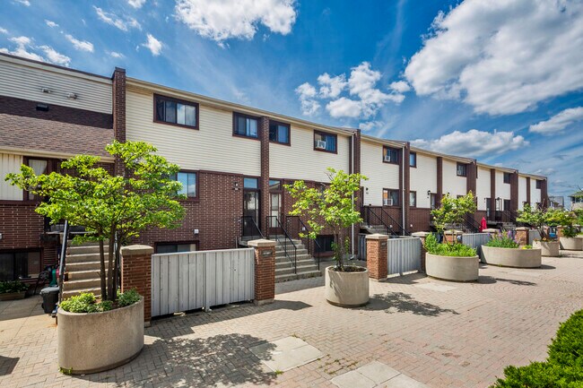 Photo du bâtiment - Towns at Old Chicopee