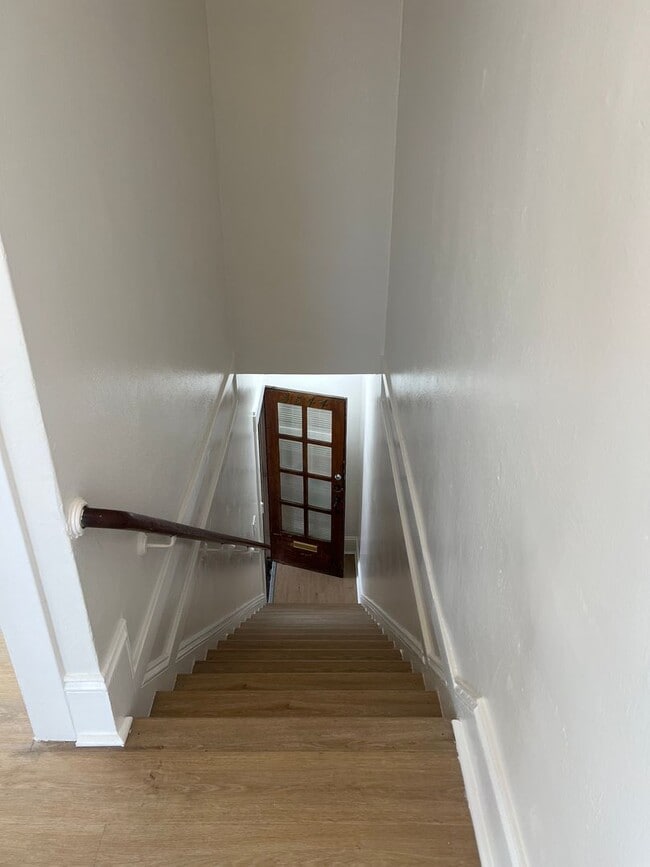 Building Photo - 3542
