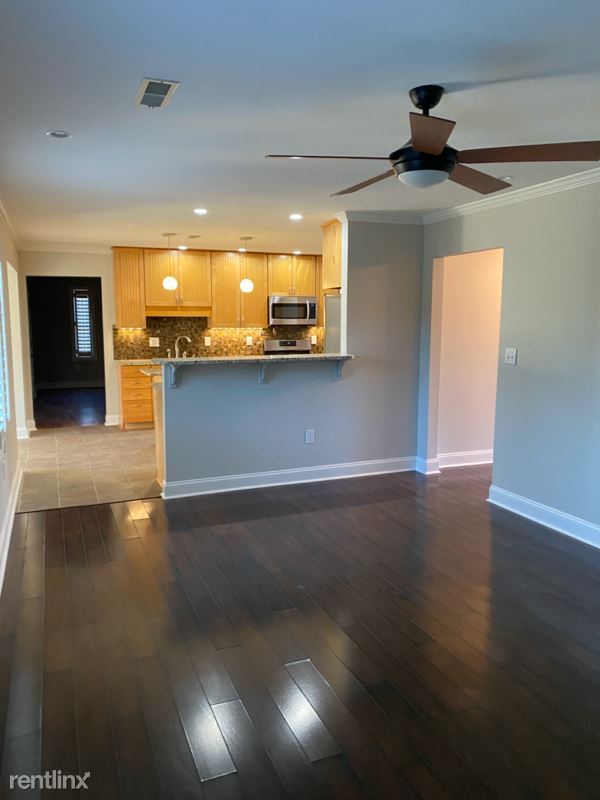 Building Photo - 3 br, 2 bath House - 1029 Plantation Dr