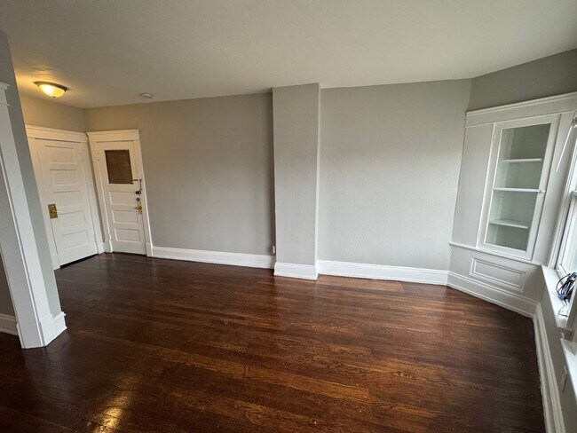 Foto del edificio - 4324 Pearl Rd