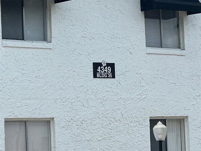 Foto del edificio - 4349 S Semoran Blvd