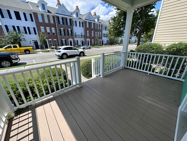 Building Photo - Close to the Beach! Market Common Home, Pe...