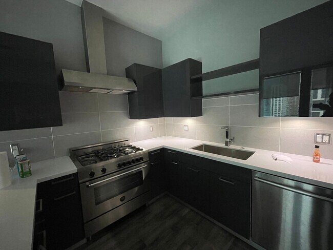 Foto del edificio - 1211 Caroline St