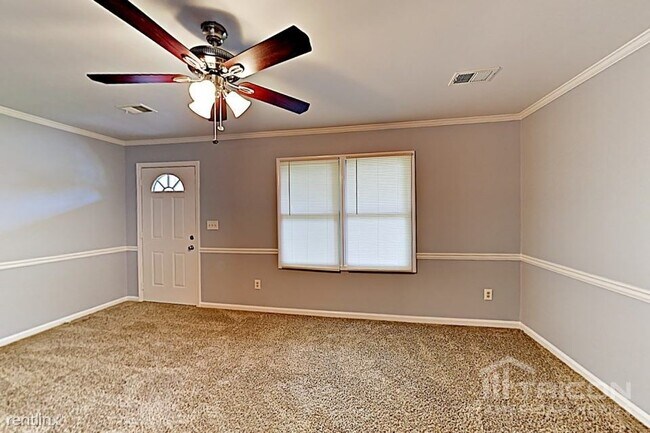 Building Photo - 1621 Rose Garden Ln