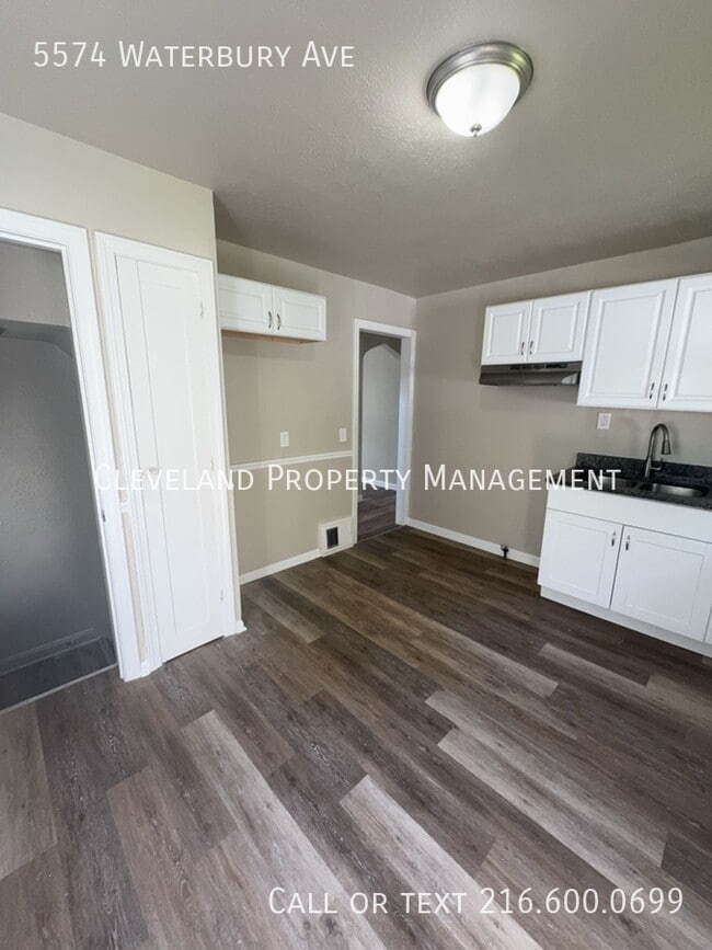 Building Photo - 5574 Waterbury Ave