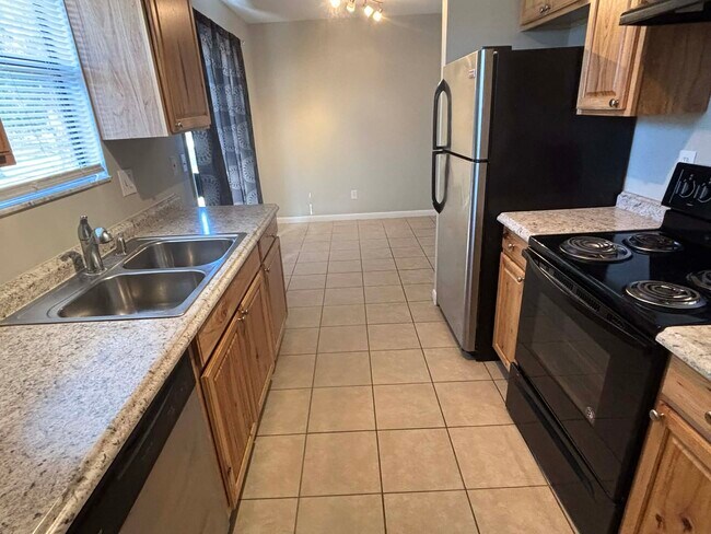 Foto del edificio - 3894 NW Archer St