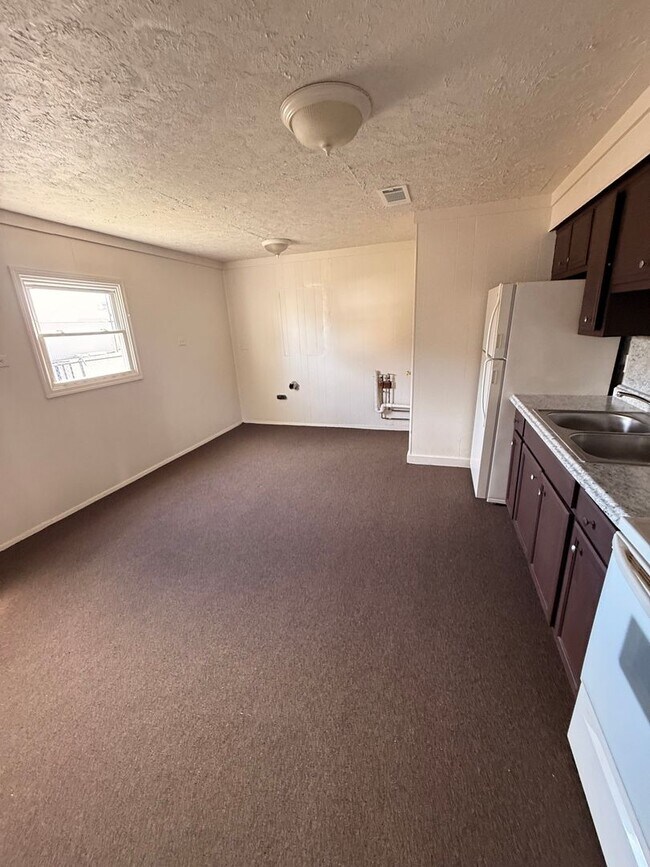 Foto del edificio - 1227-1229 Avenue