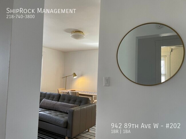 Building Photo - 942 89th Ave W