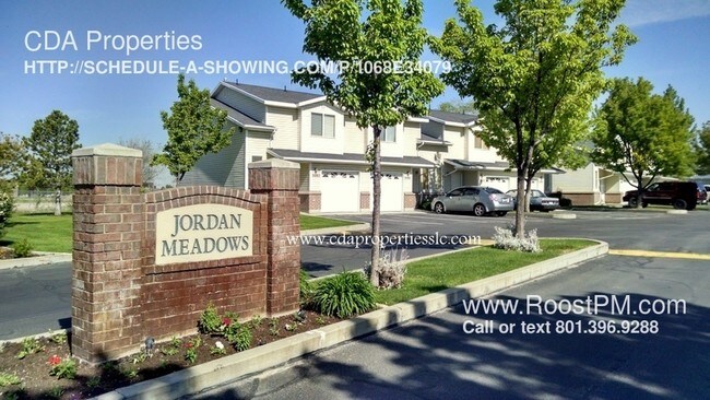 Building Photo - 3074 S Vironcia Way