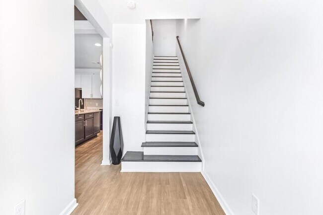 Building Photo - 7804 Rutgers Cir