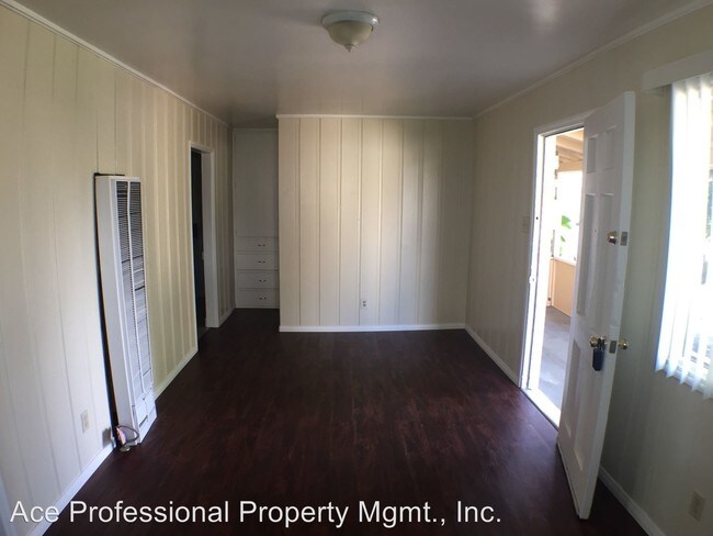Foto del edificio - 4204-4216 E Washington Ave