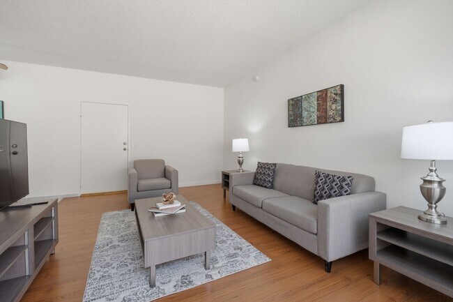 Foto del edificio - Kingsley Grand Apartments