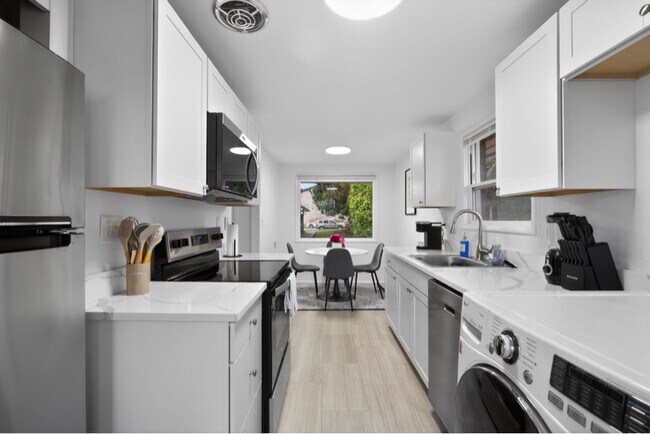 Building Photo - 319 N K St