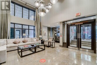 Building Photo - 35 Hayden St