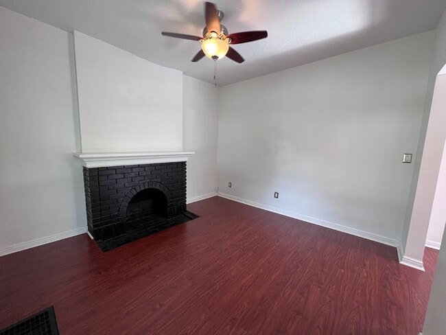 Photo - 923 S 400 E House