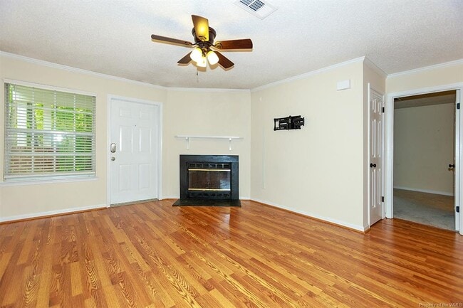 Foto del edificio - 103 Stratford Dr
