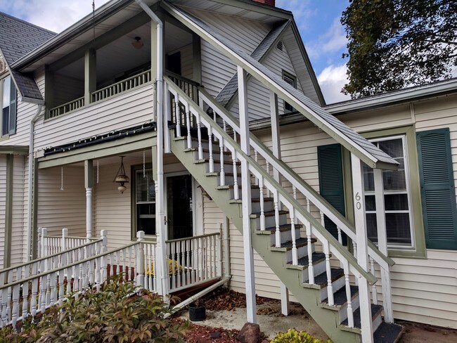 Entryway - 60 Oak St