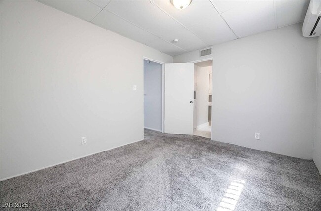 Building Photo - 239 W Cleveland Ave