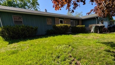 Building Photo - 2835 Tomahawk Trail