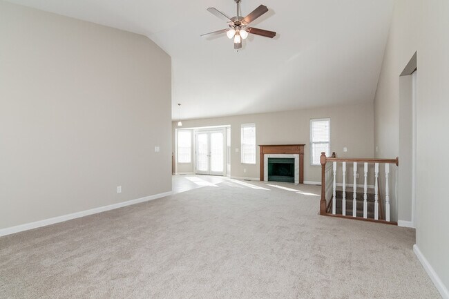 Building Photo - 3064 Laurel Village Cir