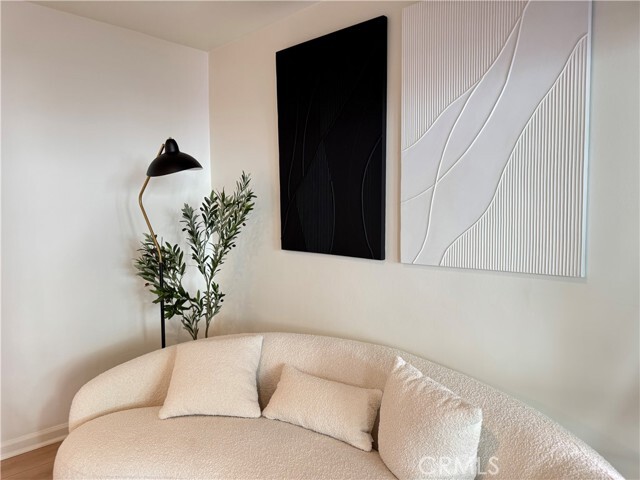 Building Photo - 251 N Oakland Ave