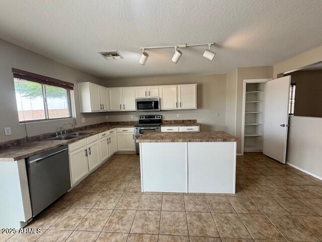 Foto principal - 7232 S Sunset Way