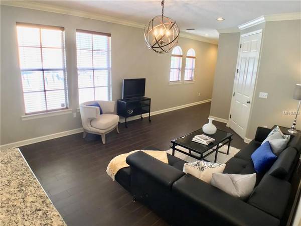 Foto del edificio - South Moody Townhome