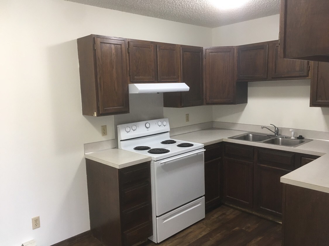 Foto principal - 3250 E Thayer Ave