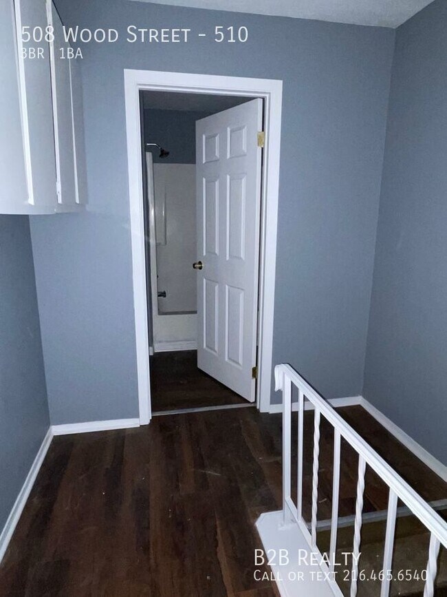 Building Photo - "Discover Your Perfect Sanctuary: Spacious...