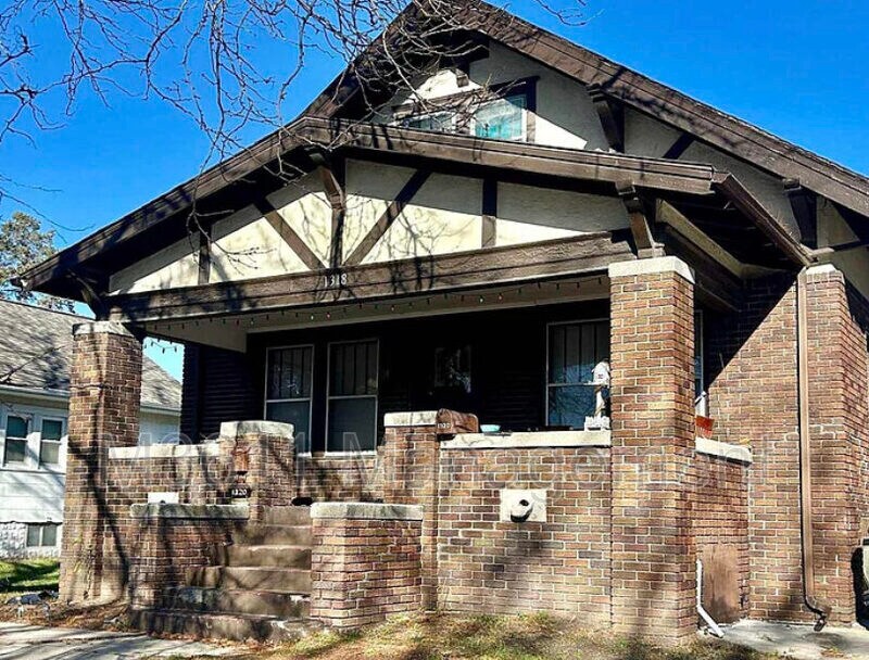 Foto principal - 1318 New Hampshire St