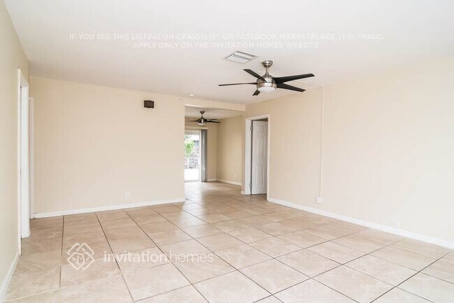 Foto del edificio - 5811 SW 54th Terrace