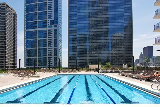 Foto del edificio - 225 N Columbus Dr