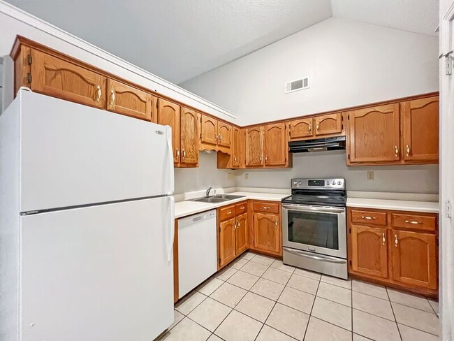 Building Photo - 5684 Kayla Dr