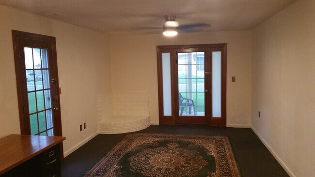 Foto del edificio - 3013 Strathmeade St