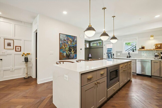 Foto del edificio - 818 Taylor St NW