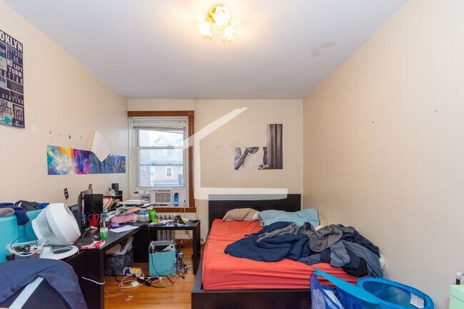 Building Photo - No Brokers Fee. Desirable Brookline Locati...