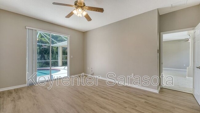 Foto del edificio - 4010 Green Tree Ave