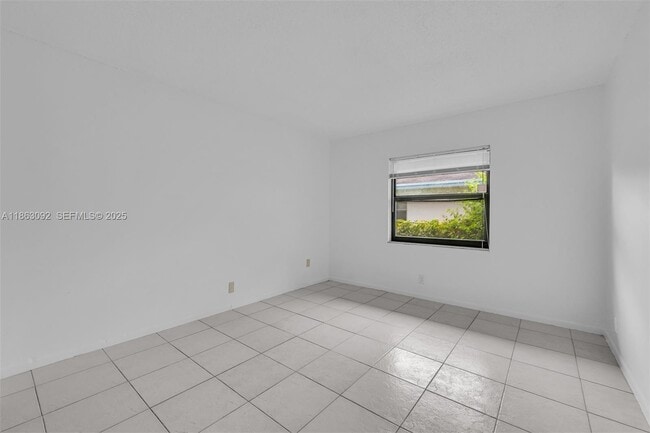 Building Photo - 1451 NW 19th St