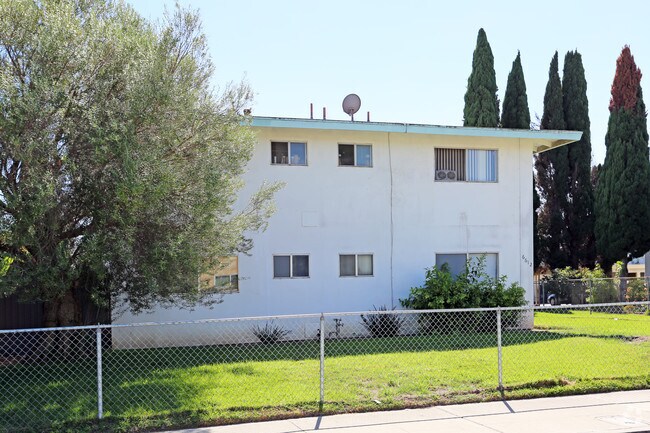 Building Photo - 6612 Ginger Ln