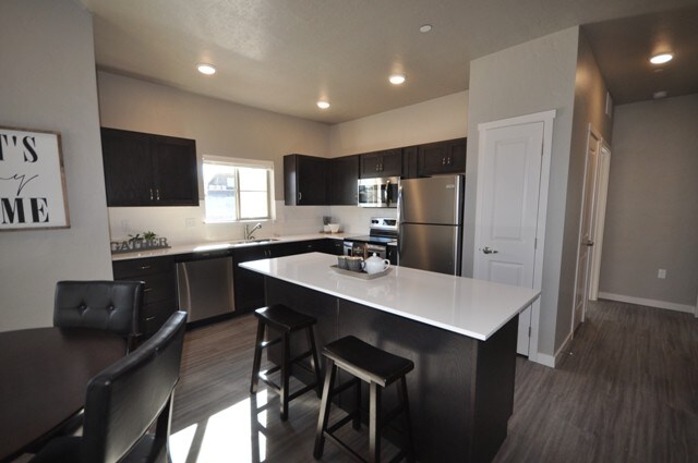 Foto del edificio - 3805 E Copper Point Dr