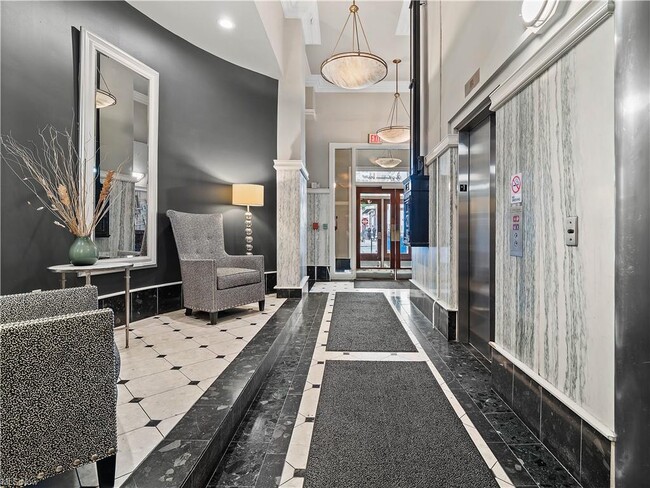 Lobby - 750 Prospect Ave E