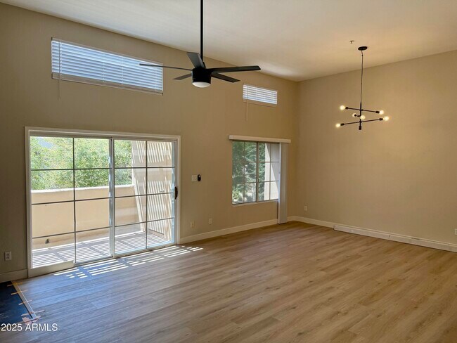 Foto del edificio - 11333 N 92nd St