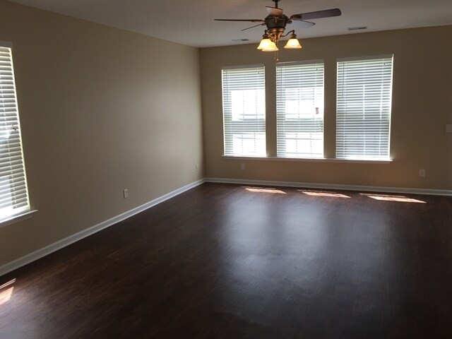 Building Photo - 201 Heritage Pky